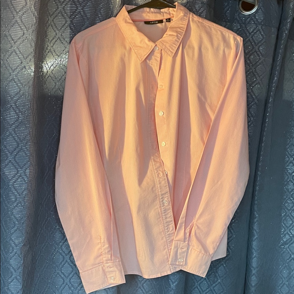 Apt. 9- Xl.  Pink striped Button-Down Dress Shirt